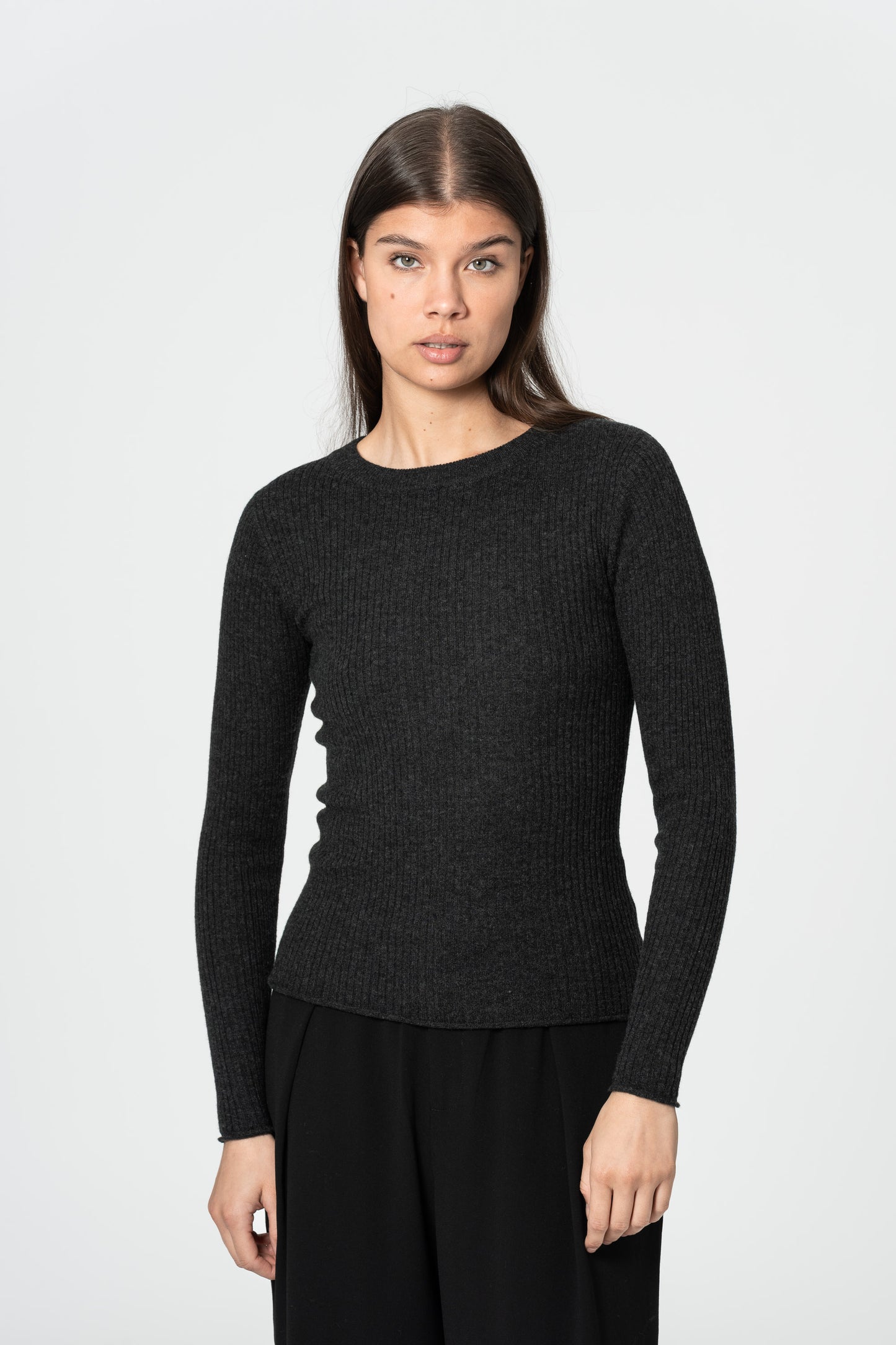 MERINO Fitted Rib Sweater - Onyx Grey