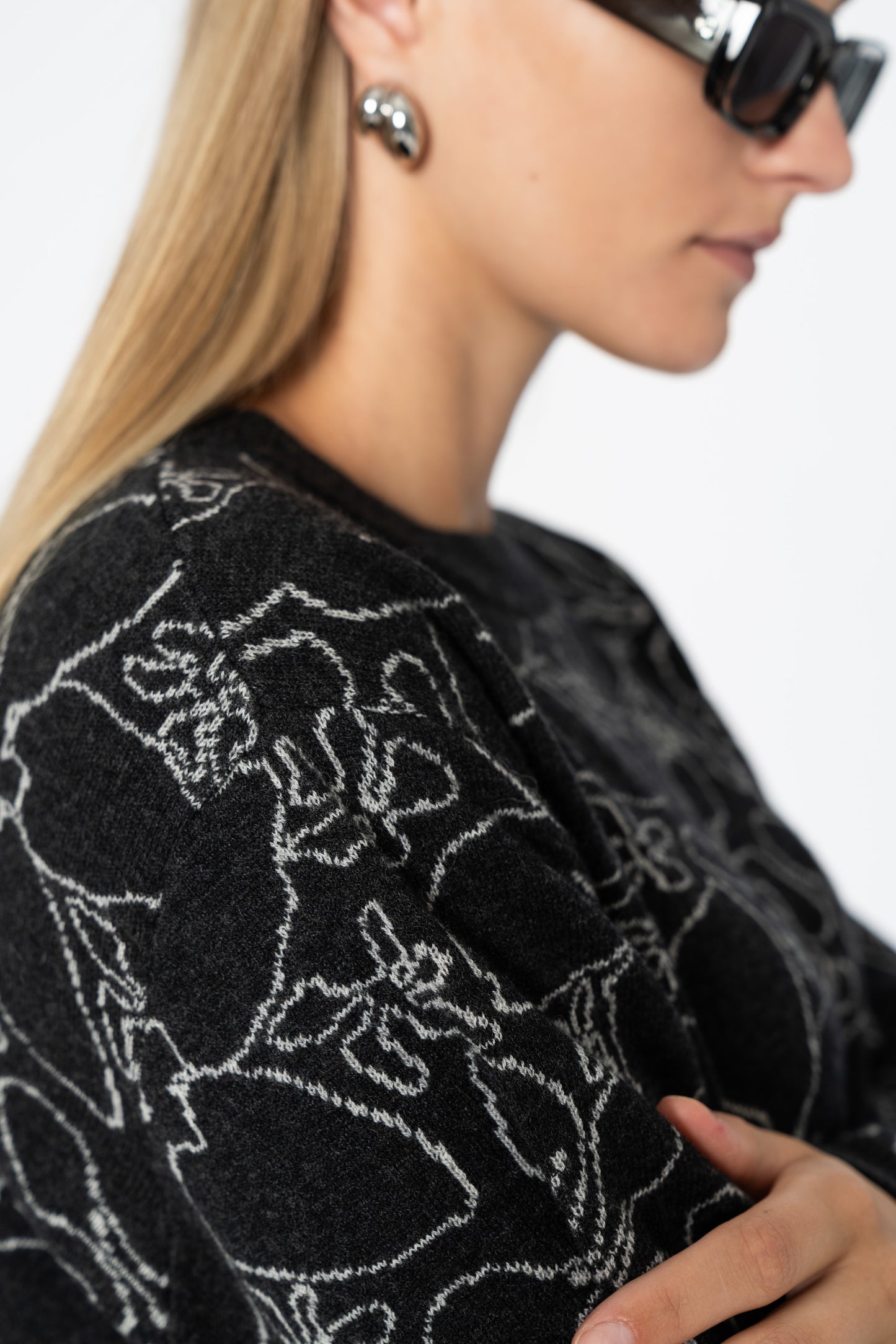 MERINO Floral Sweater - Onyx Grey
