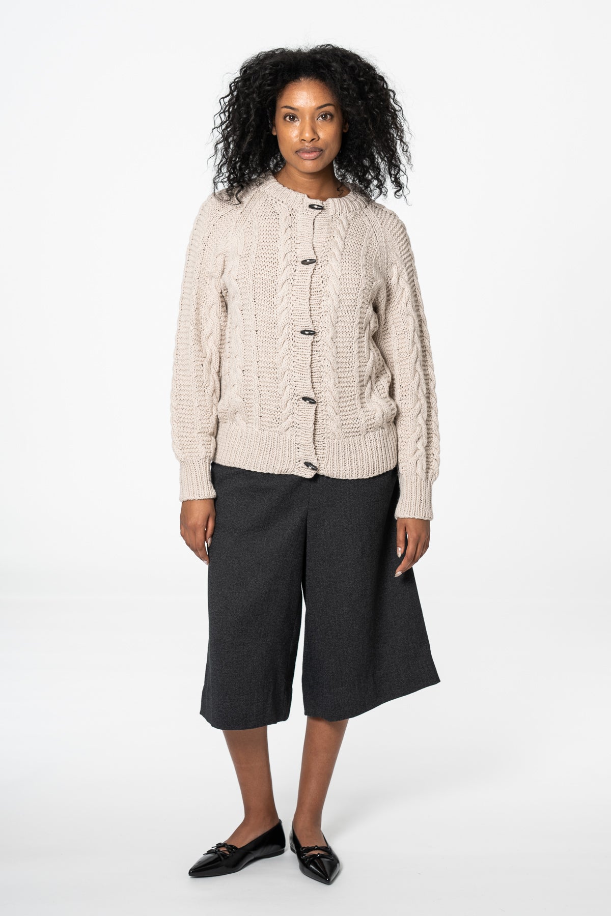 MERINO Handknit Cable Cardigan - Almond White