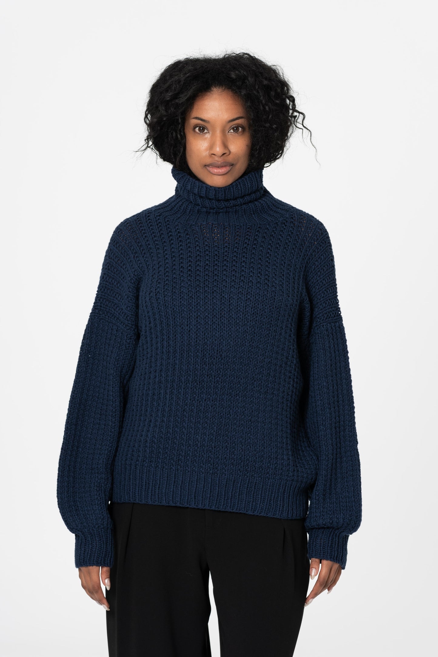 MERINO Handknit Rib Turtleneck - Space Blue
