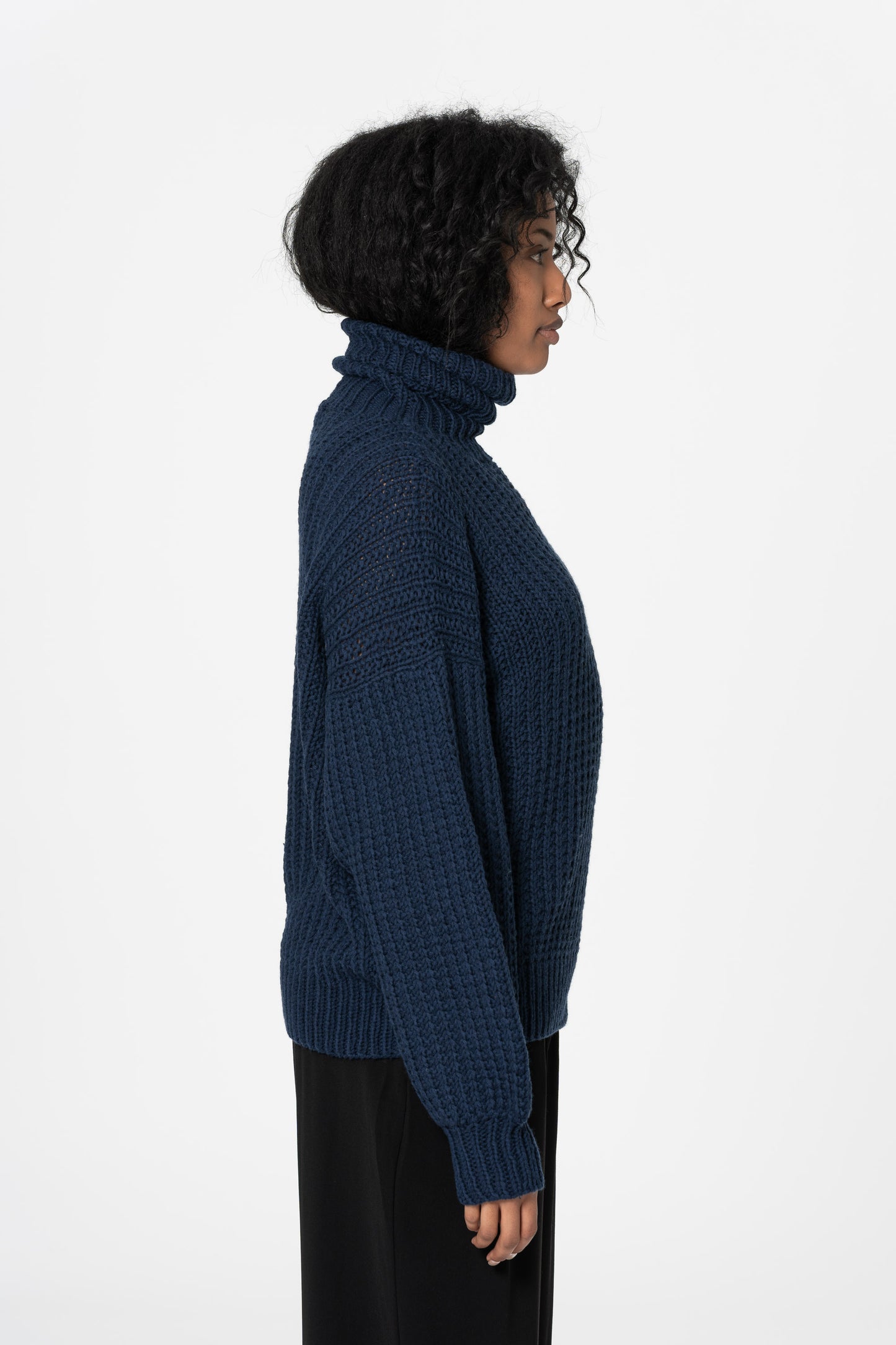 MERINO Handknit Rib Turtleneck - Space Blue