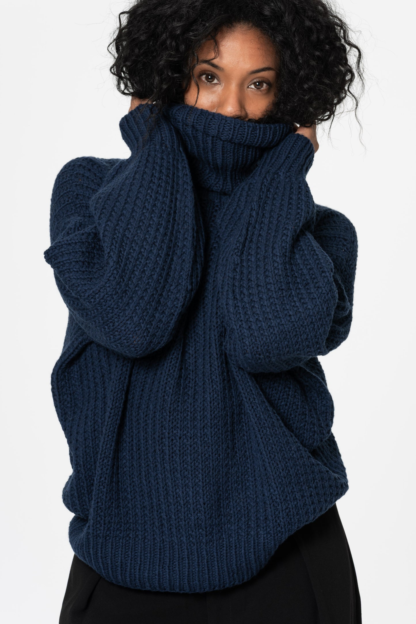 MERINO Handknit Rib Turtleneck - Space Blue