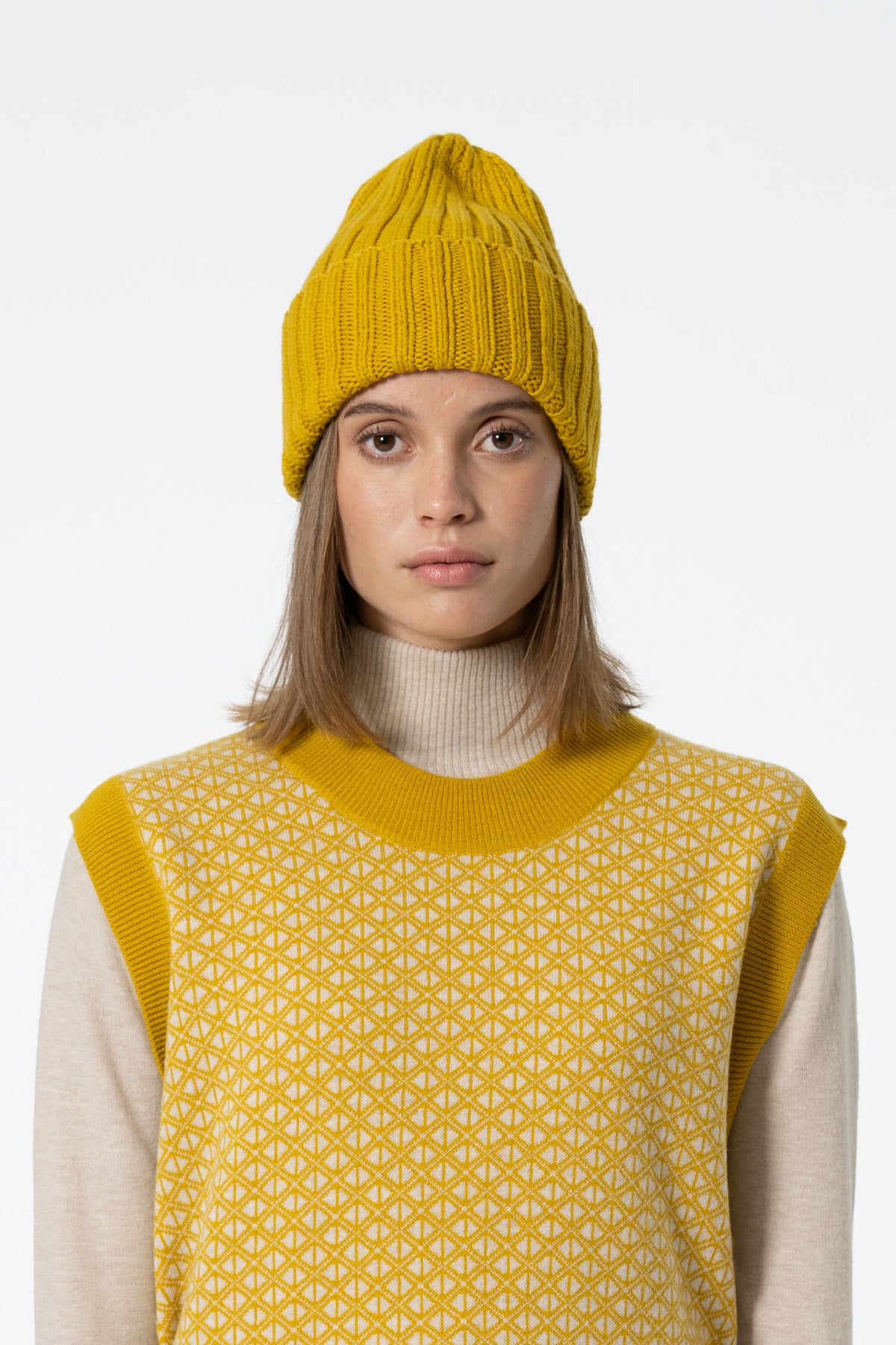 MERINO Handknit Thick Rib Hat - Cyber Yellow