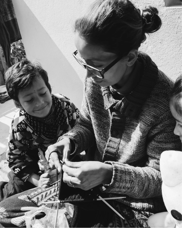 KNOW YOUR KNITTER
