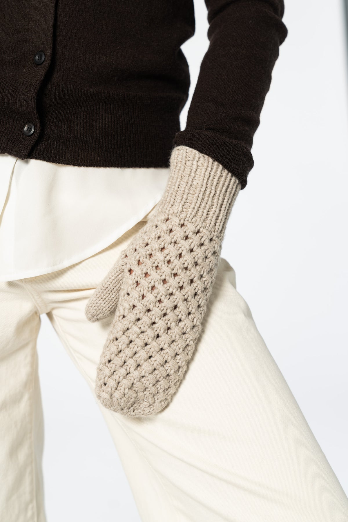 CASHMERE/MERINO Handknit Lace Mittens - Linen White