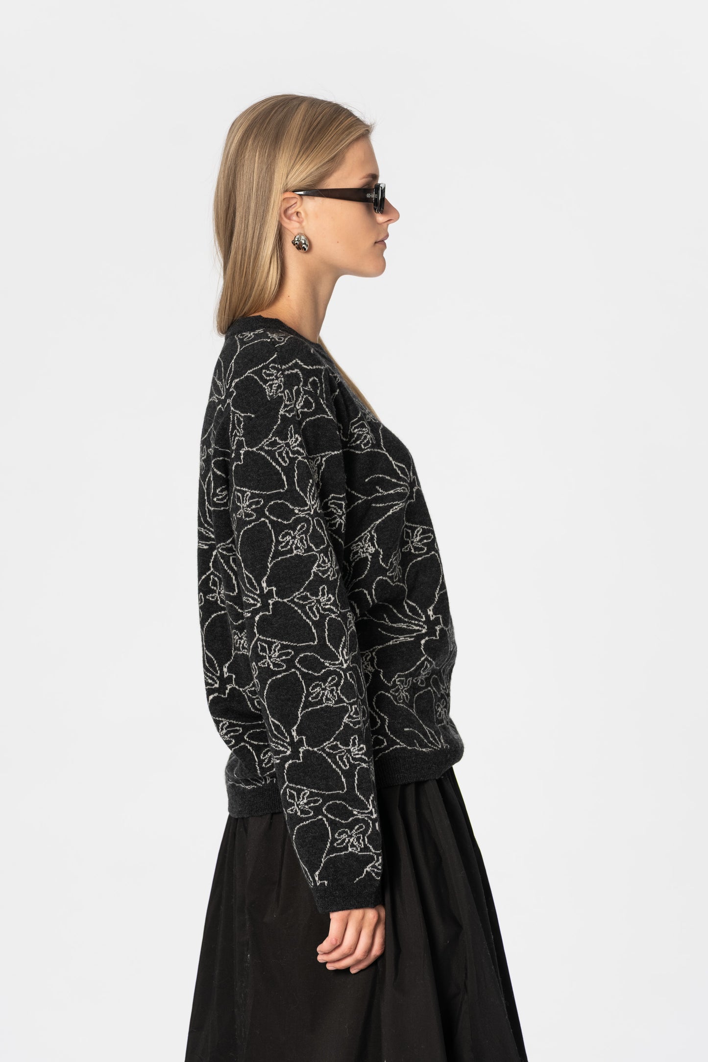 MERINO Floral Sweater - Onyx Grey