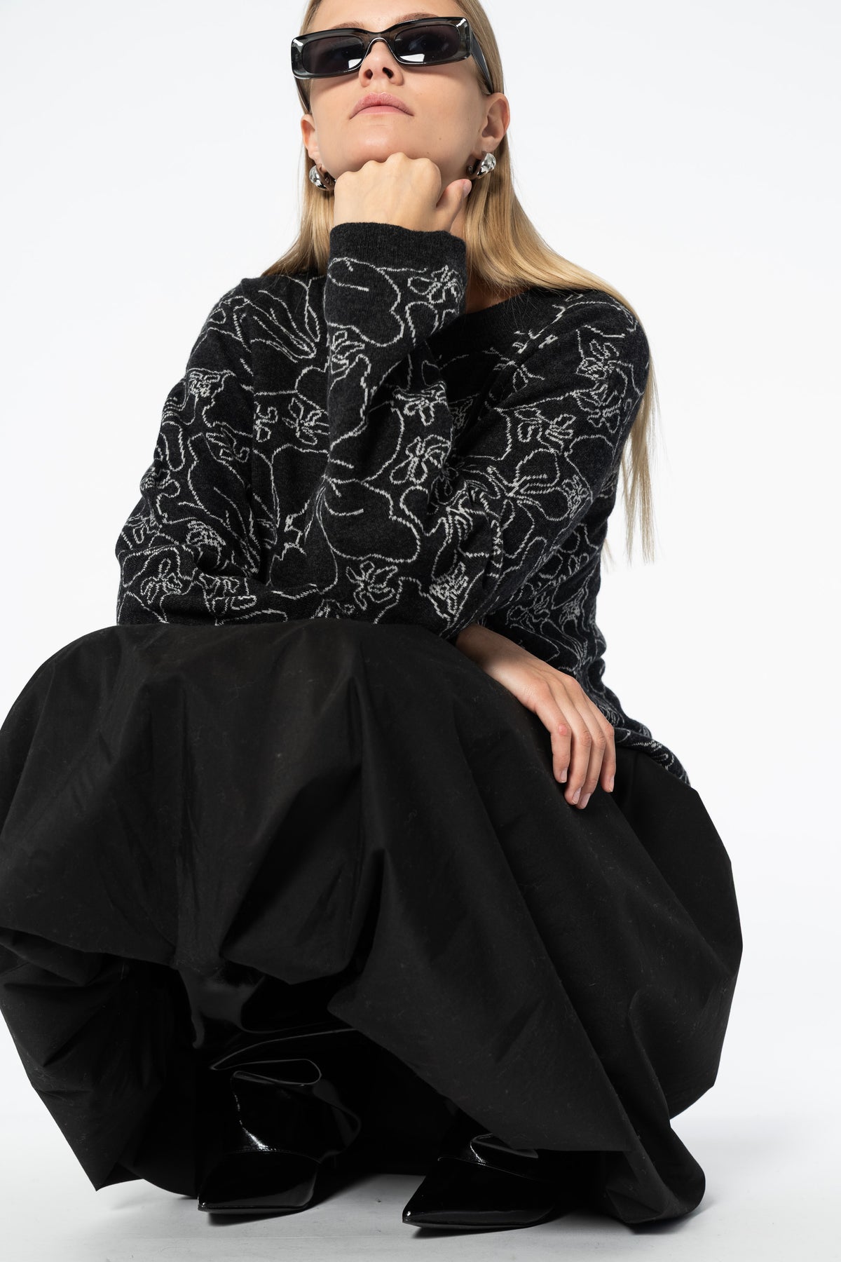 MERINO Floral Sweater - Onyx Grey