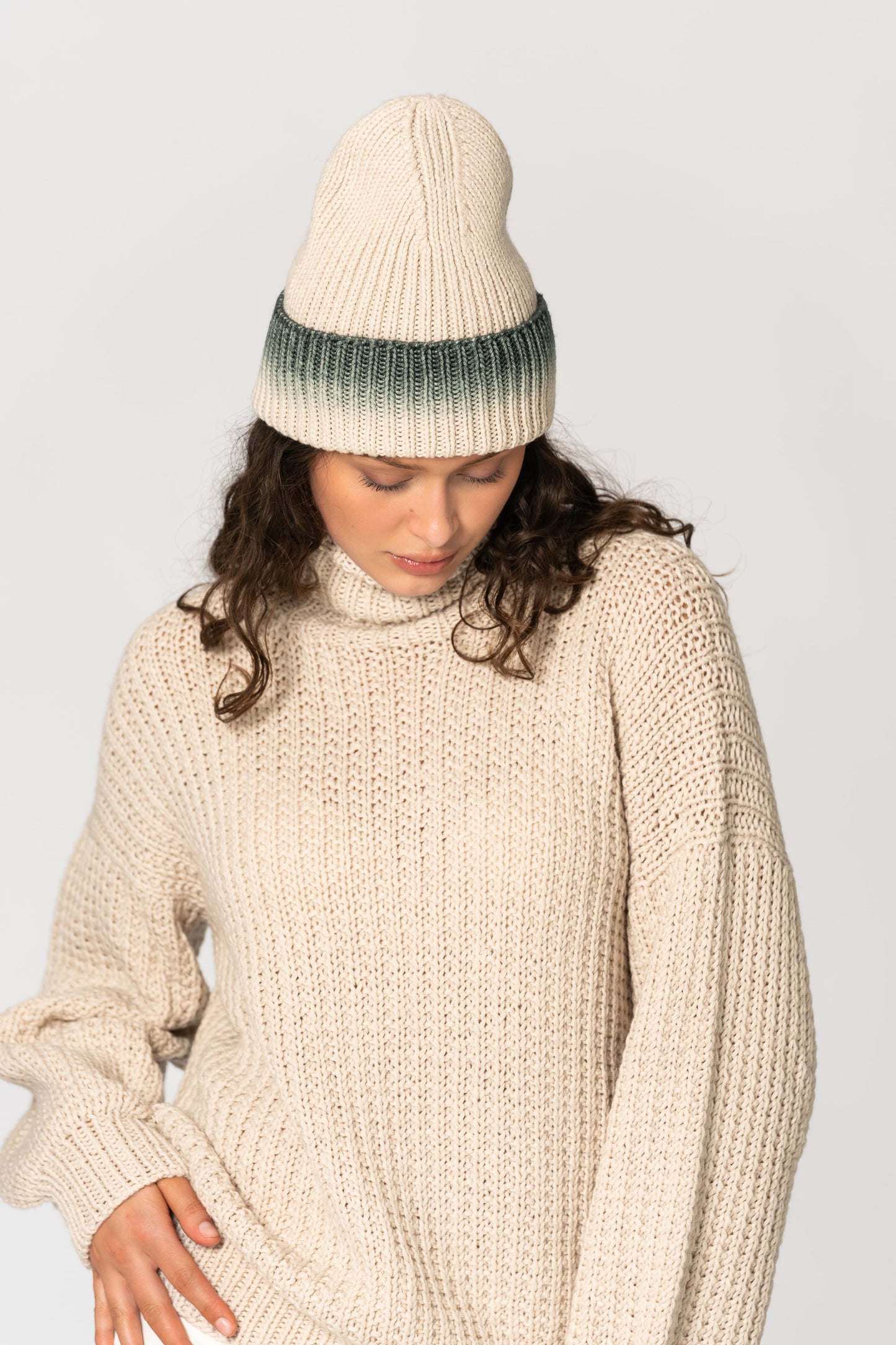 MERINO Handknit Fade Hat - Peacock Green