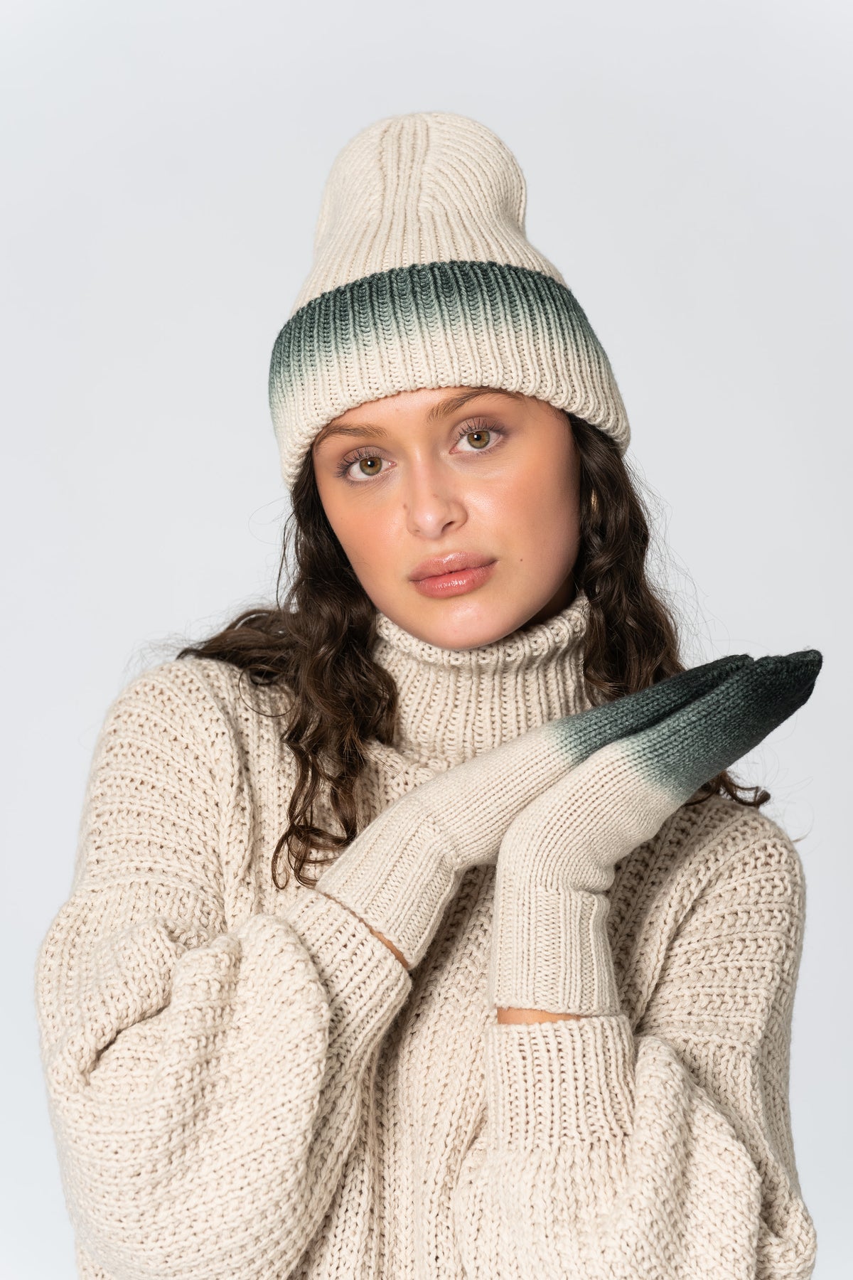 MERINO Handknit Fade Mittens - Peacock Green