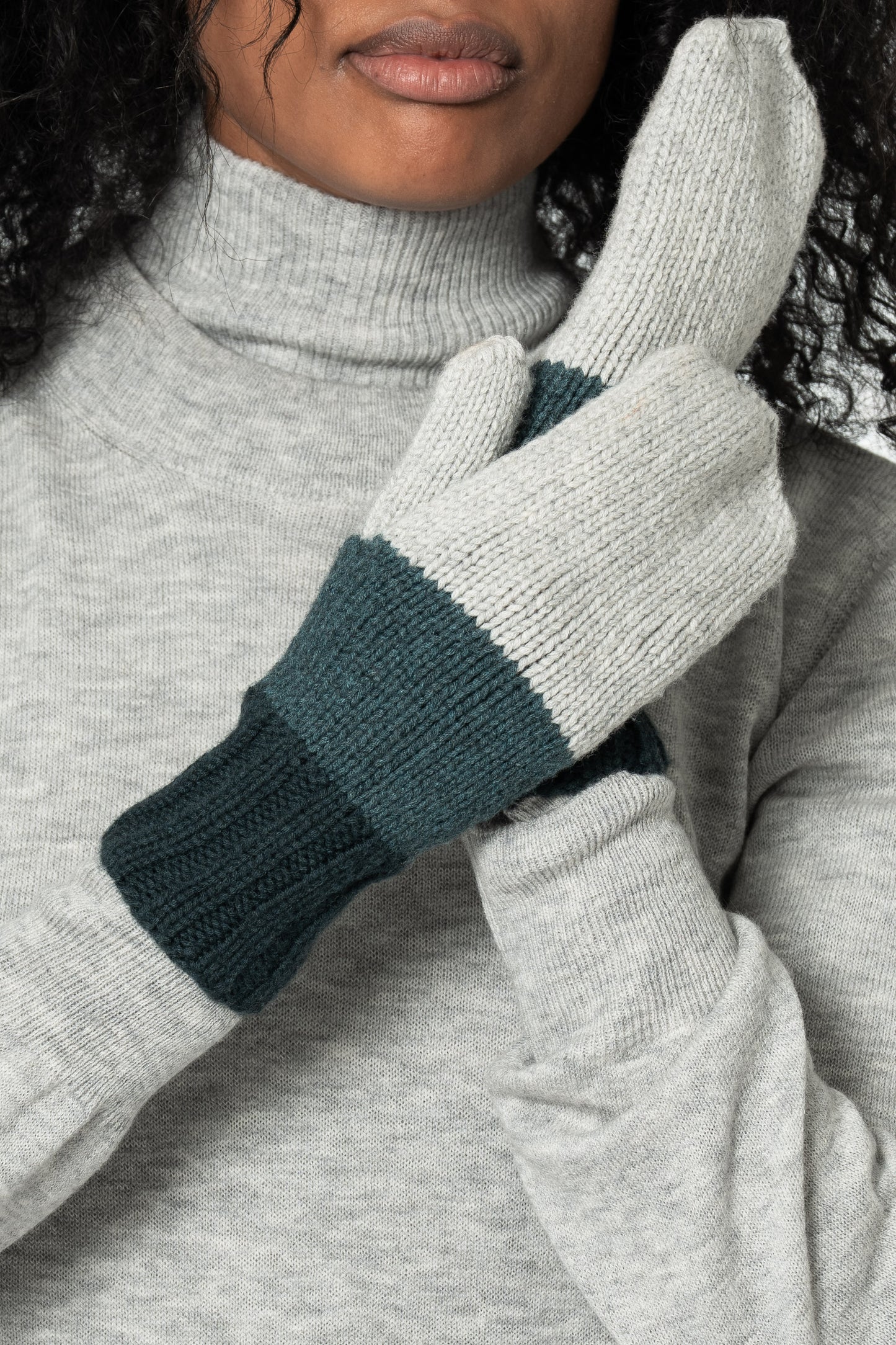 MERINO Handknit Mittens - Peacock Blocked