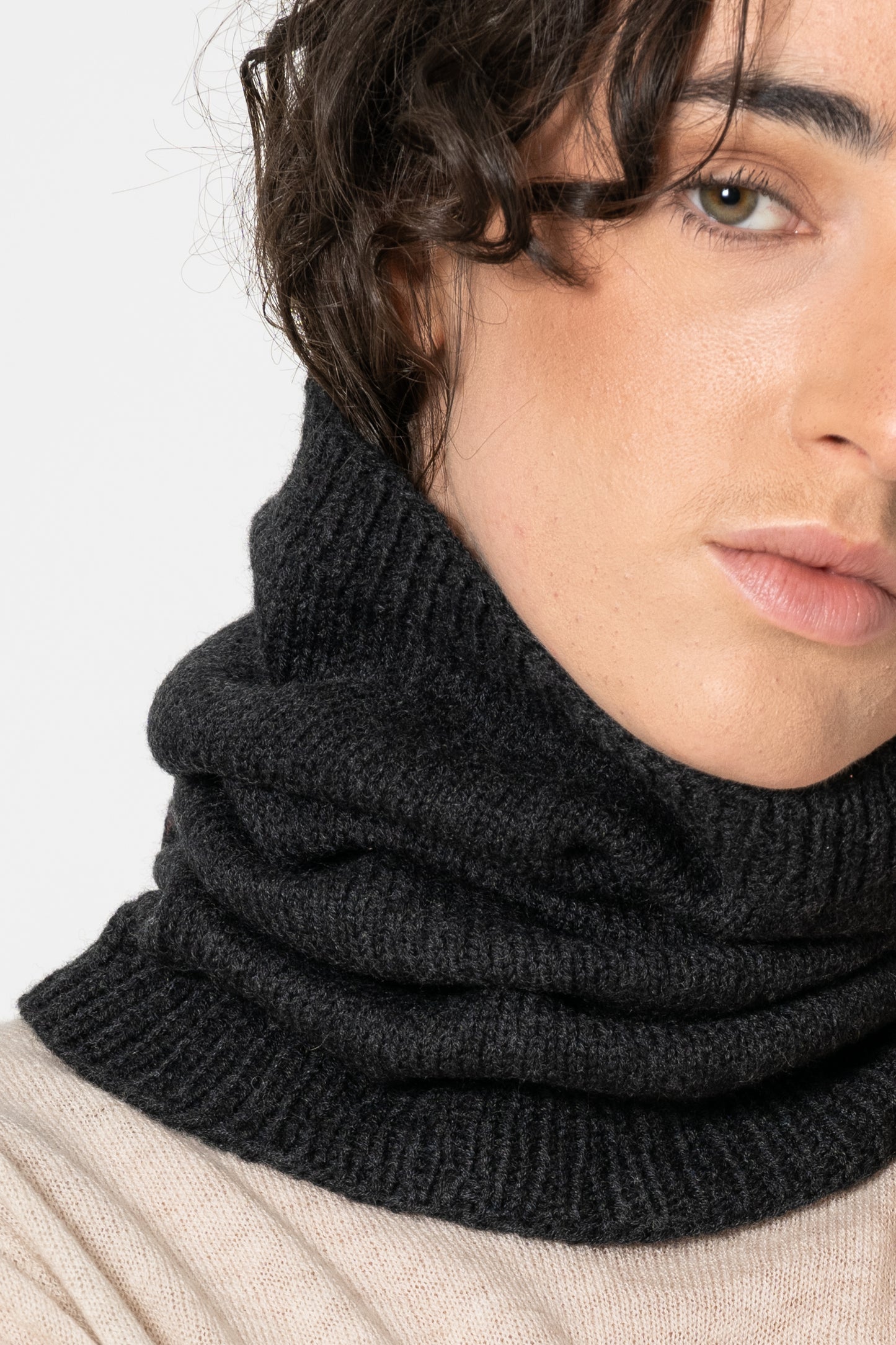 MERINO Handknit Neckwarmer - Onyx Grey