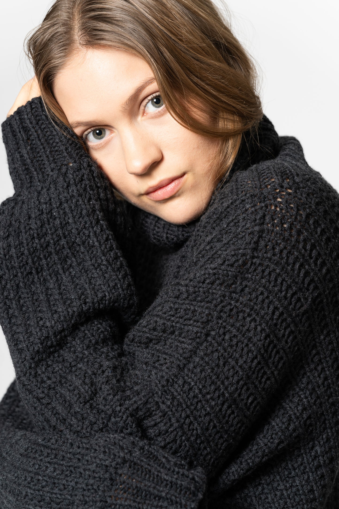 MERINO Handknit Rib Turtleneck - Onyx Grey