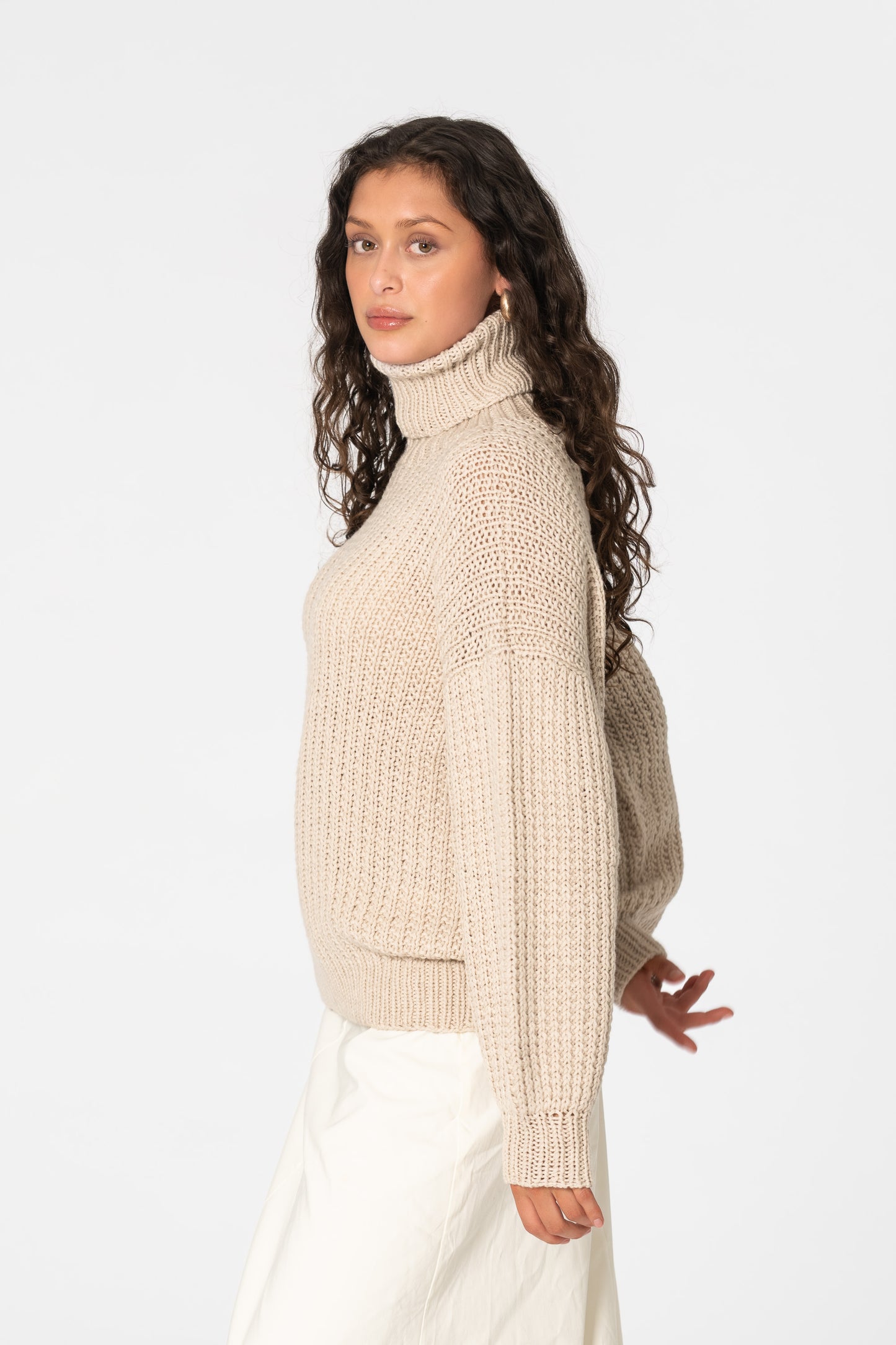 MERINO Handknit Rib Turtleneck - Almond White