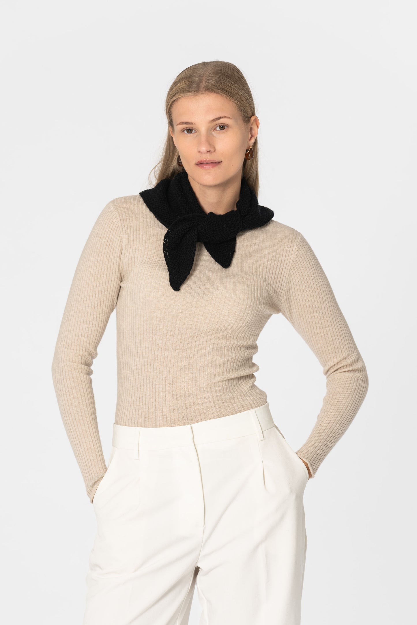 MERINO Handknit Triangle Scarf - Black