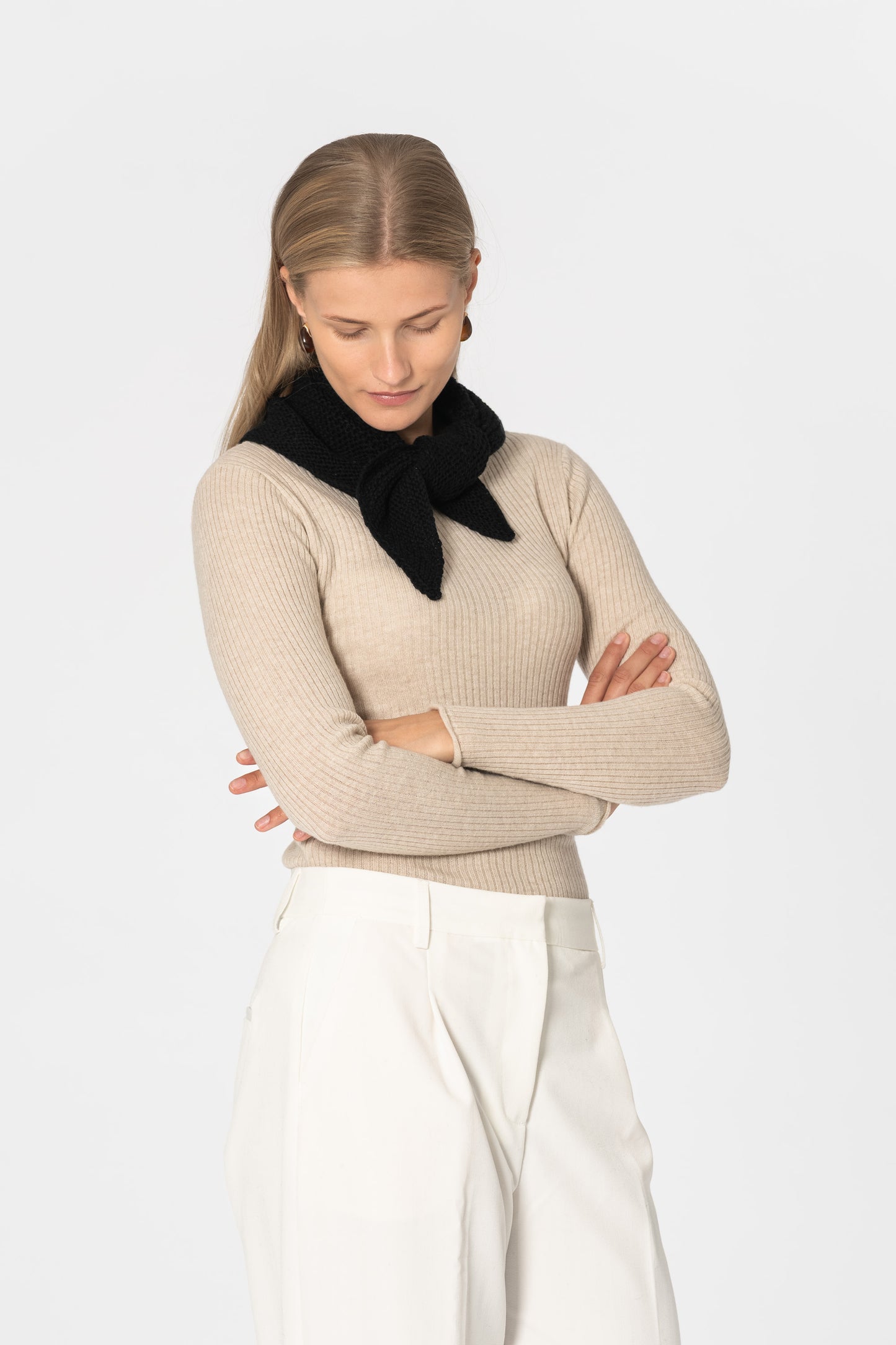 MERINO Handknit Triangle Scarf - Black