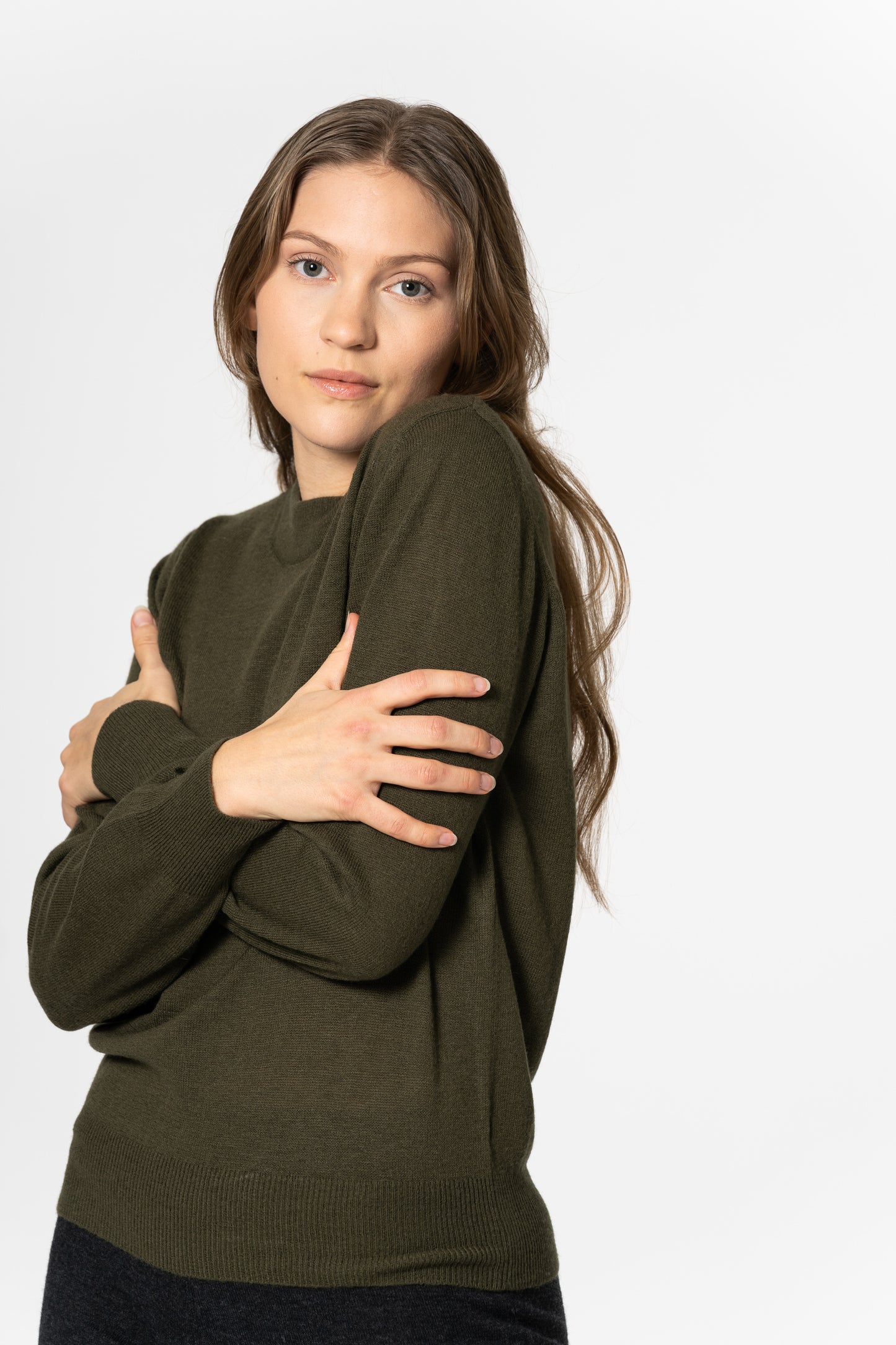 MERINO O-Neck Sweater - Olive Green