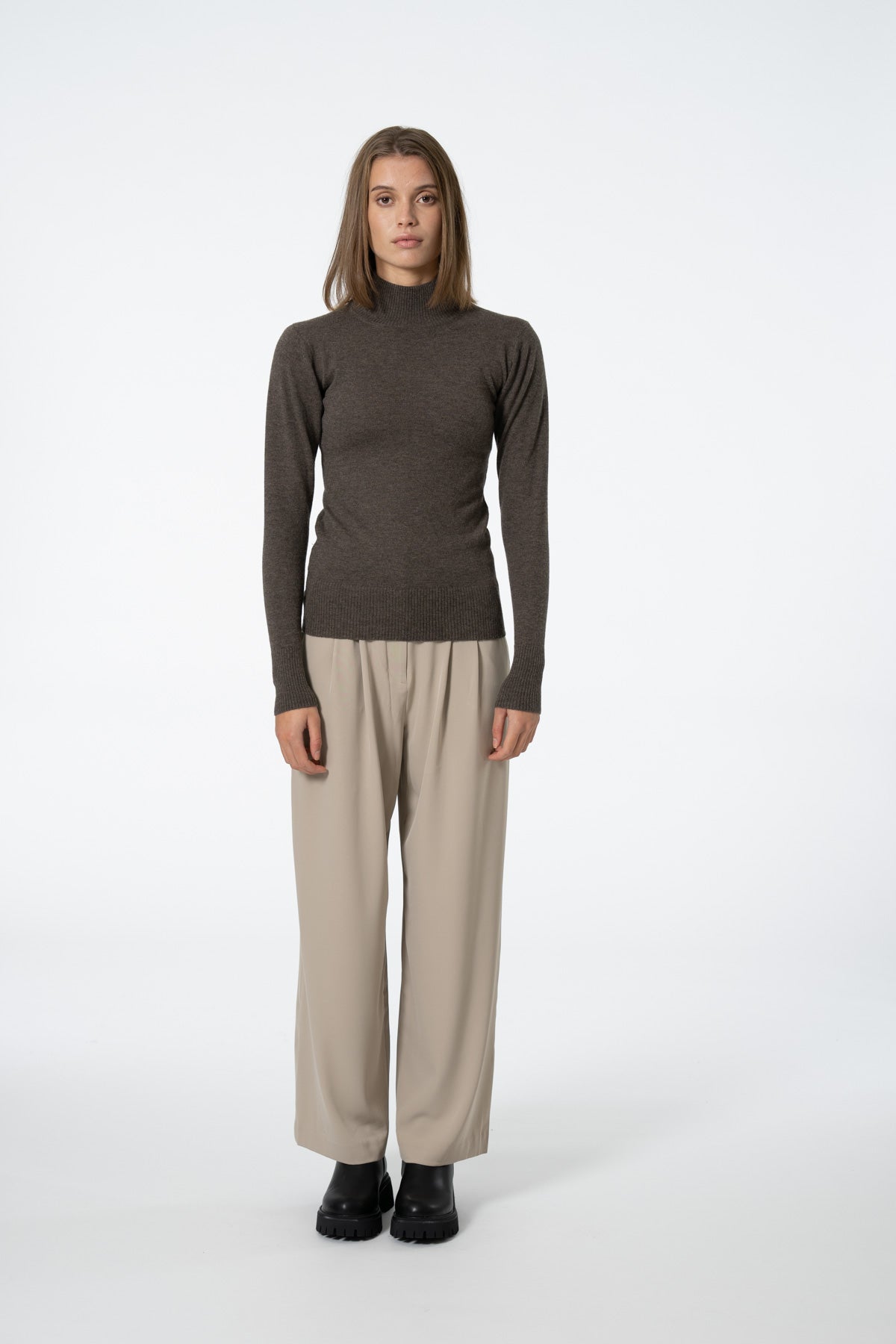 MERINO Turtleneck - Mulch Brown