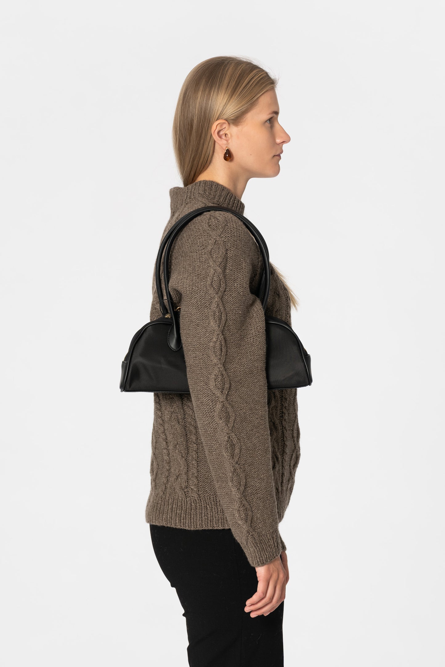 YAK Handknit Cable Sweater - Oat Brown