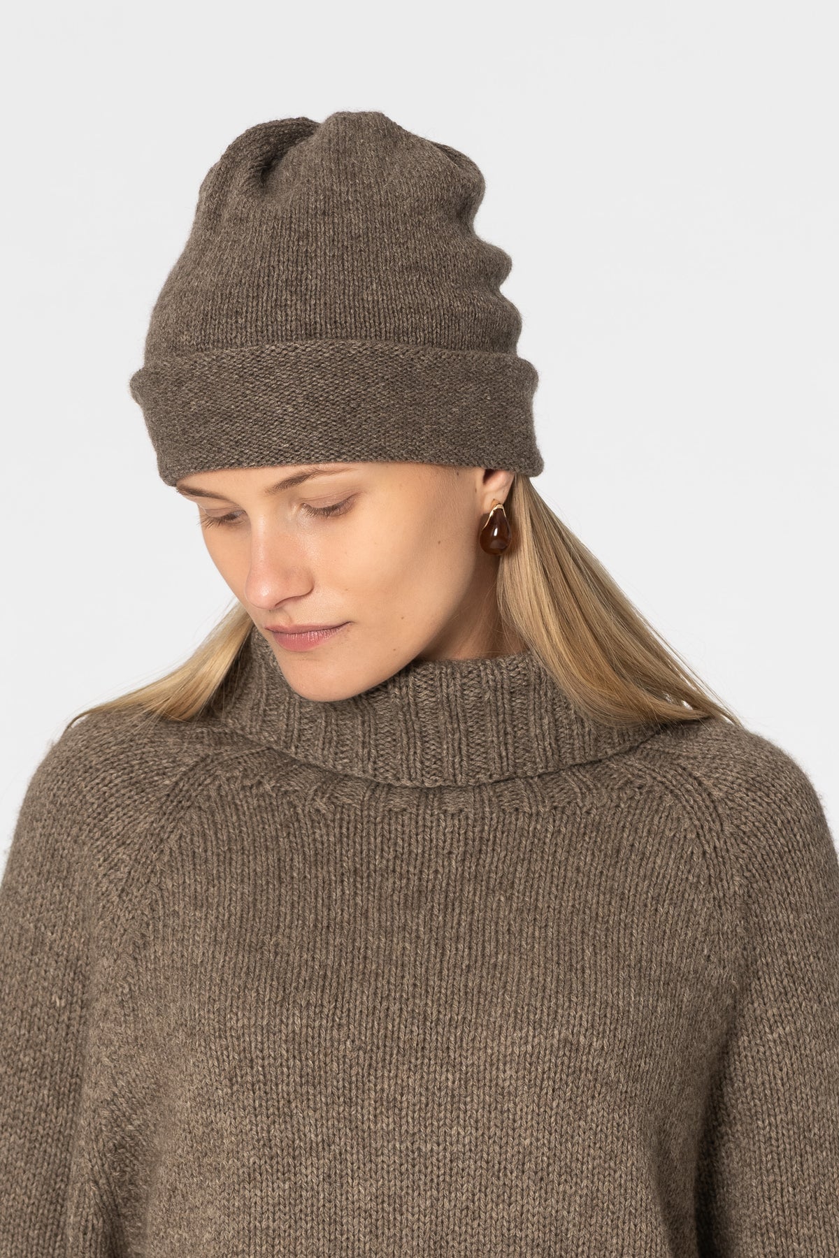 YAK Handknit Tube Hat - Oat Brown