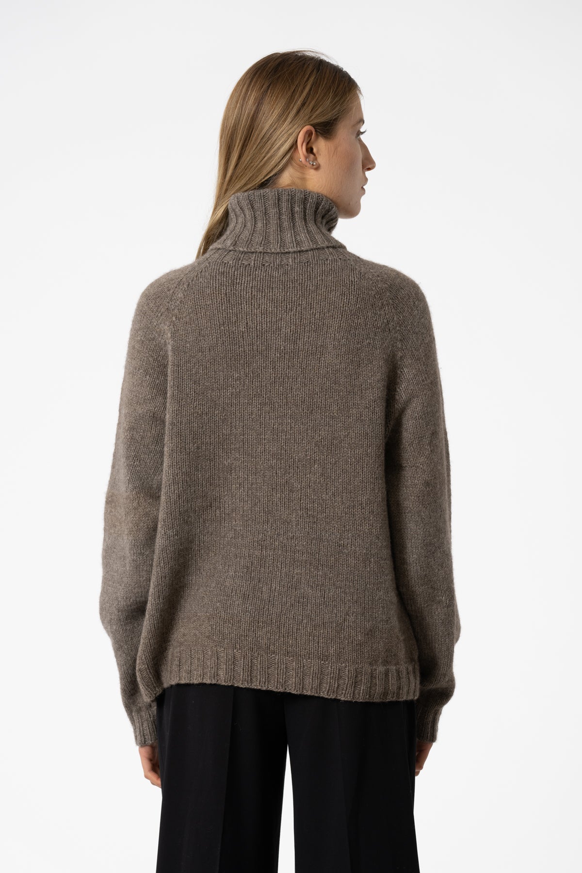 YAK Handknit Turtleneck - Oat Brown