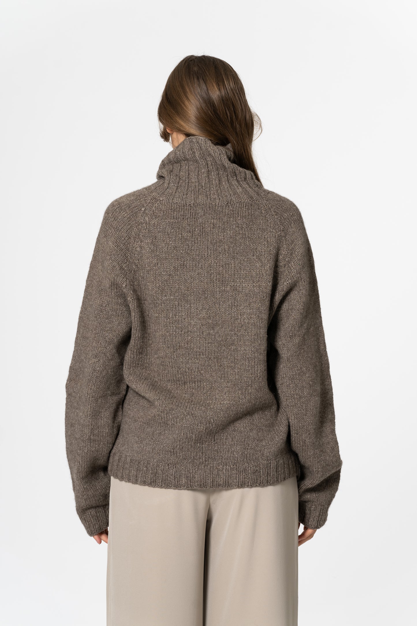 YAK Handknit Turtleneck - Oat Brown