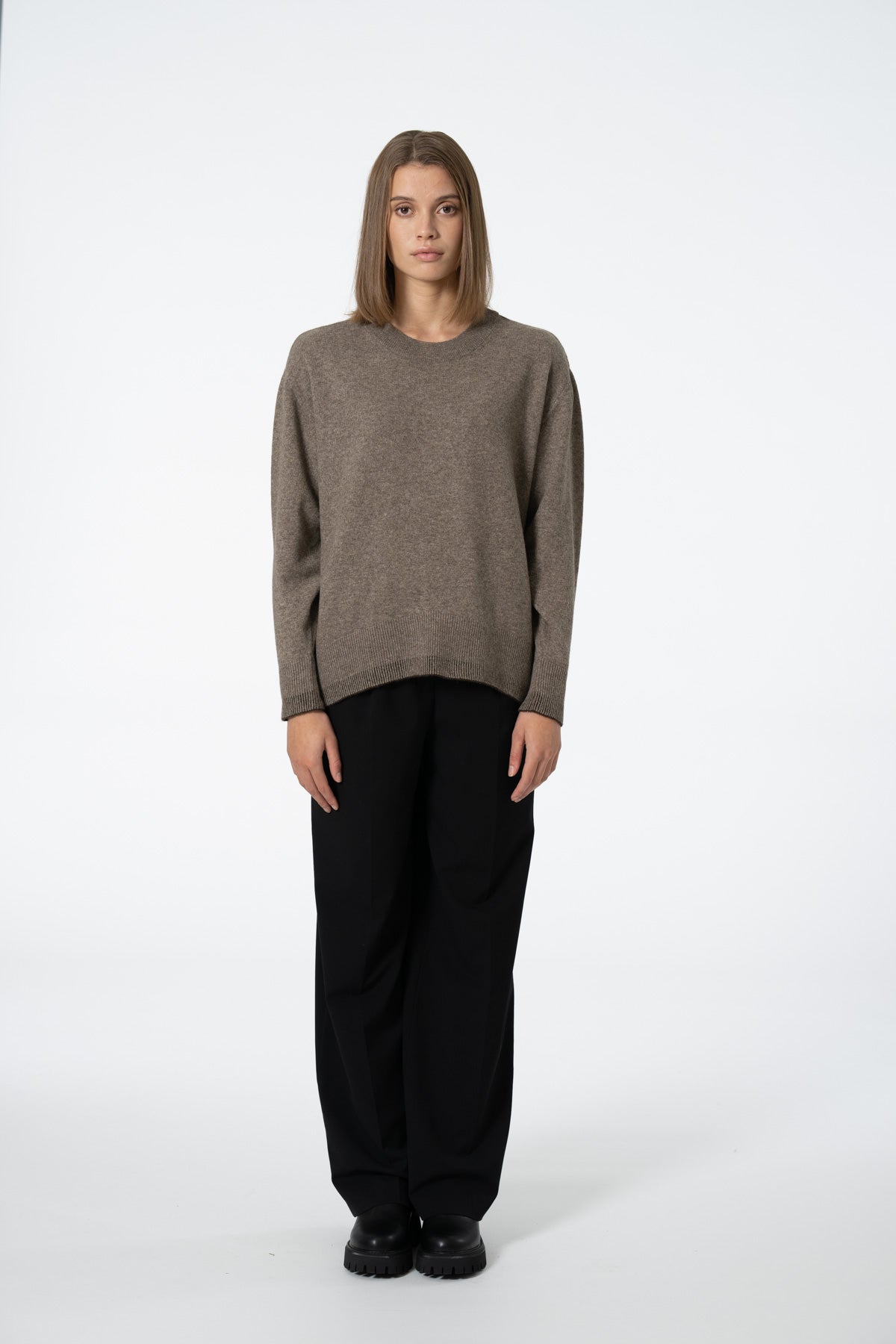 YAK Roundneck Sweater - Oat Brown